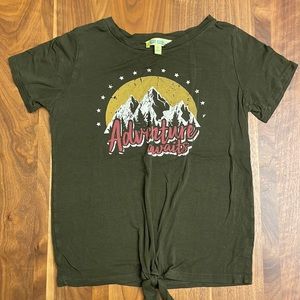 Chit Chat Tee, Adventure Awaits